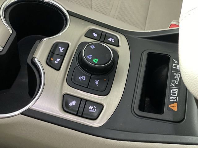 Certified 2022 GMC Terrain Denali w/ Black Diamond Edition image 43