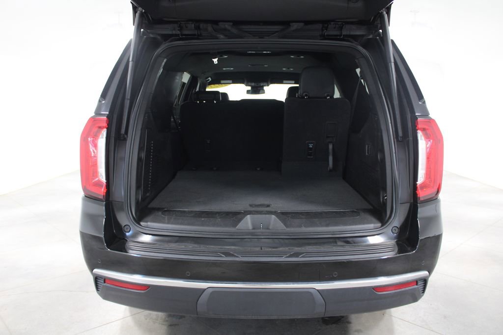 Used 2023 GMC Yukon XL SLT image 17