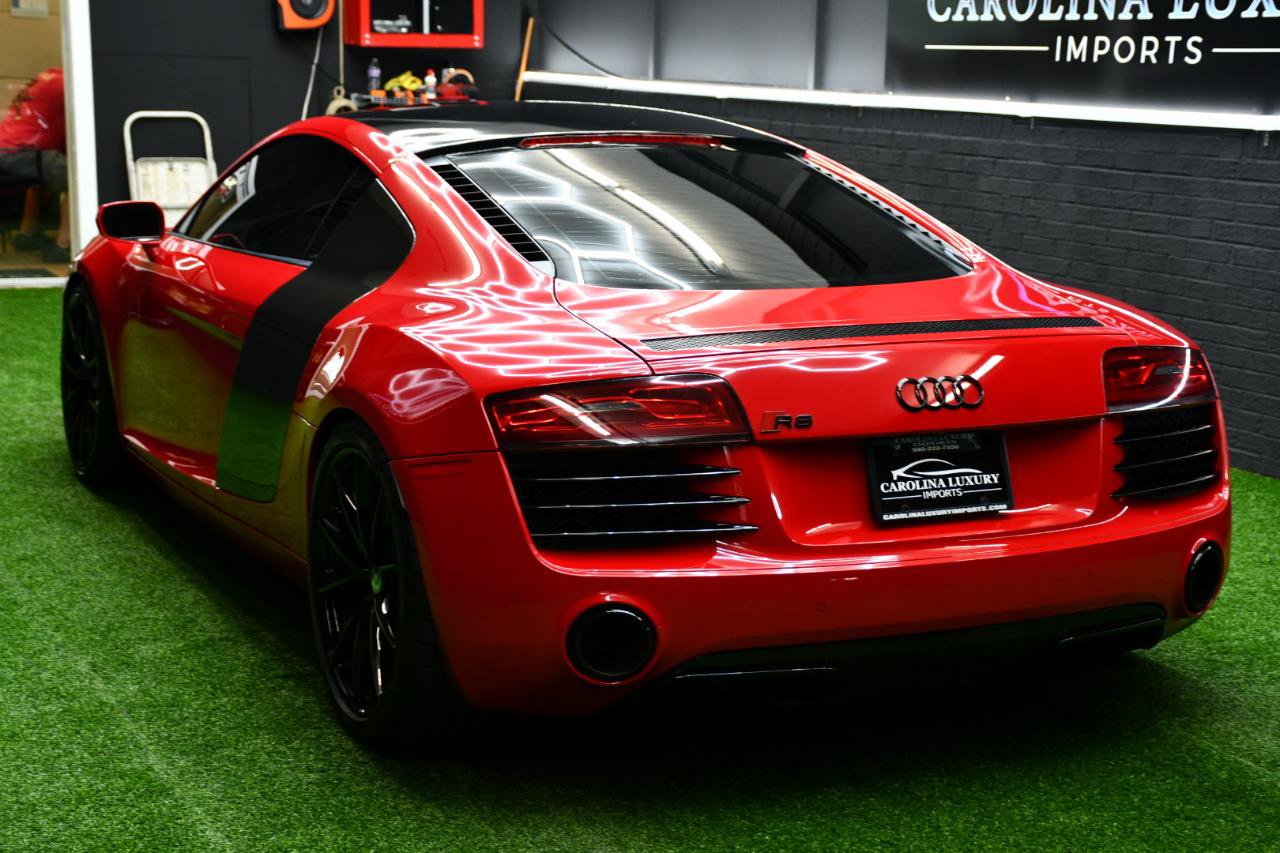 Used 2014 Audi R8 V8 w/ Convenience Package AWD/4WD image 8