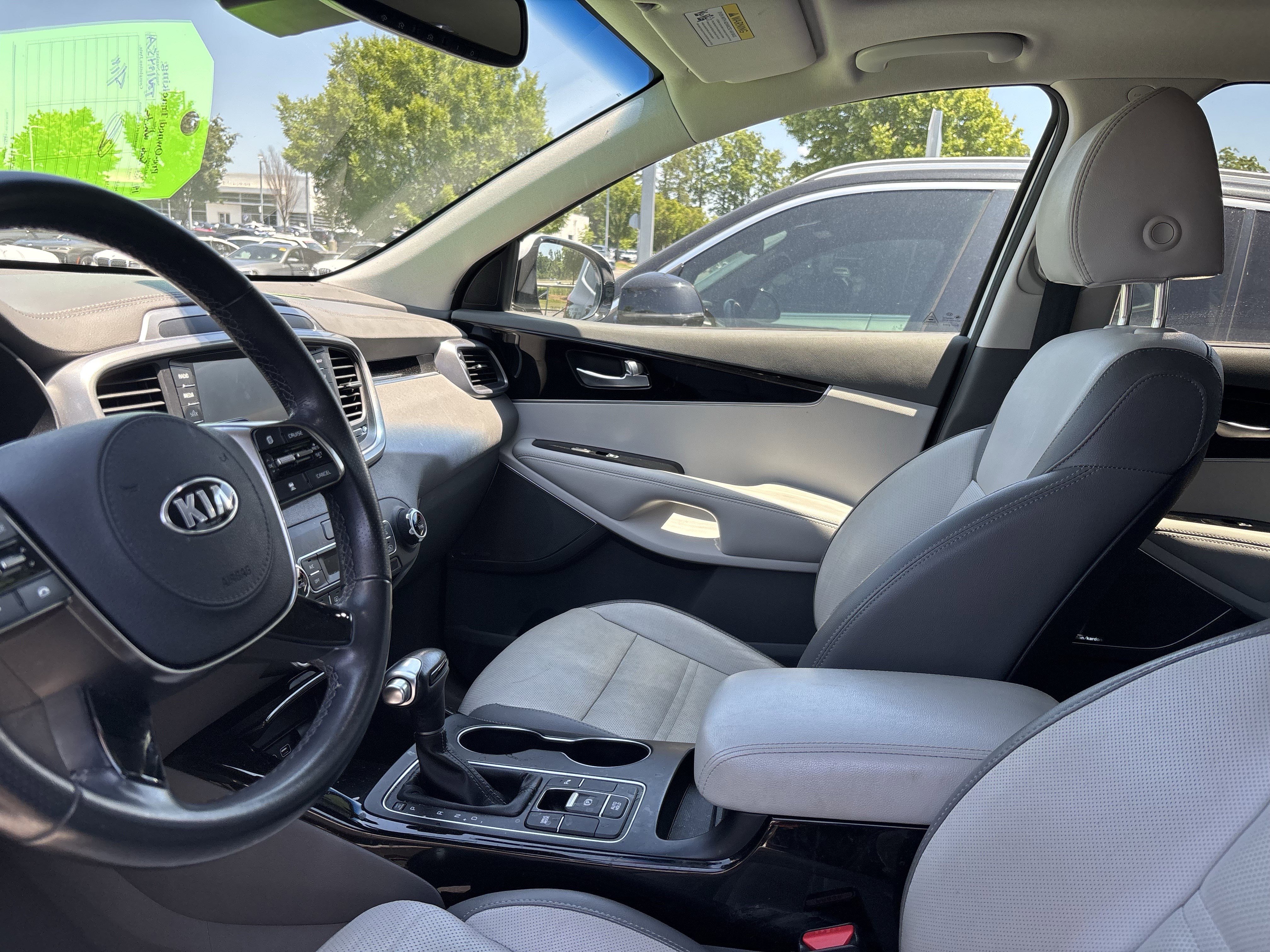 Used 2019 Kia Sorento SX FWD image 37