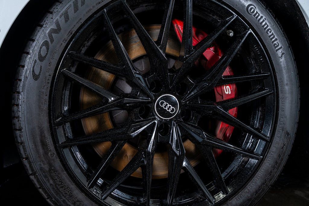 Used 2023 Audi S8 image 10