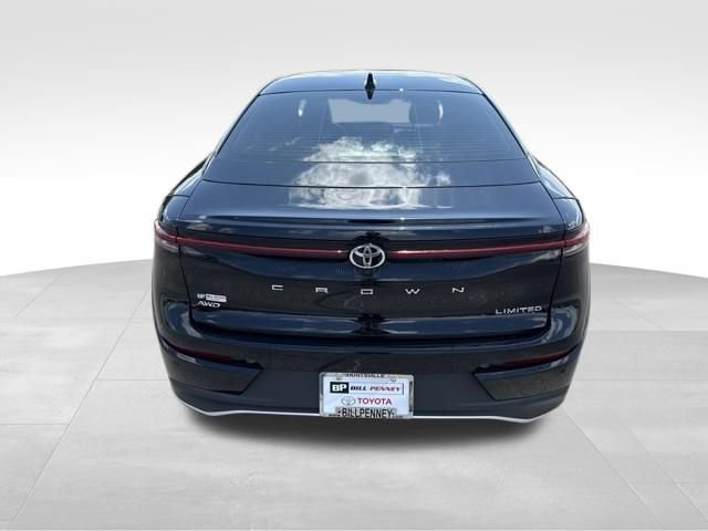 Used 2023 Toyota Crown AWD/4WD image 4