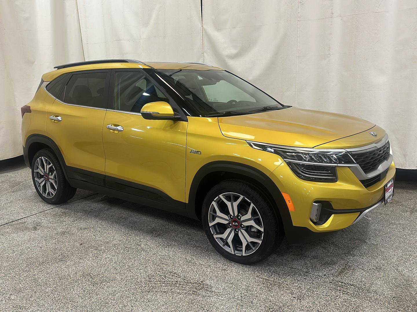 Used 2021 Kia Seltos SX w/ SX Sunroof Package AWD/4WD image 7