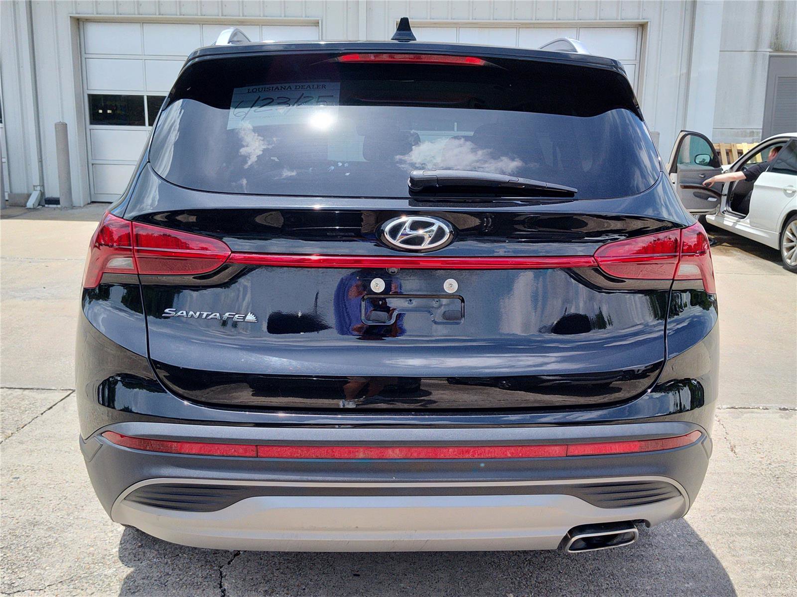 Used 2023 Hyundai Santa Fe SEL image 5