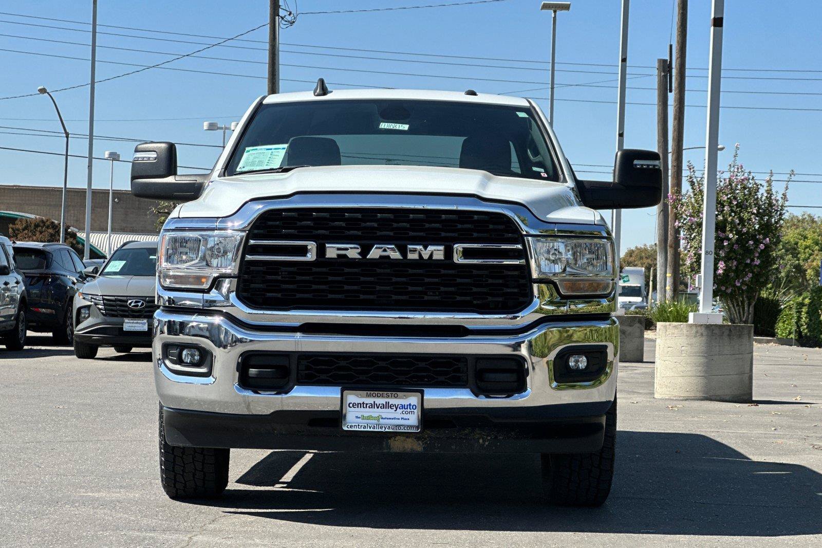 Certified 2024 RAM 2500 Big Horn AWD/4WD image 8