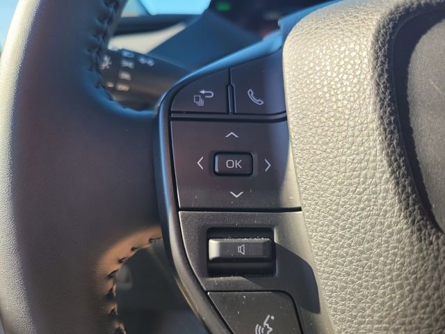 Used 2024 Toyota Prius LE image 28