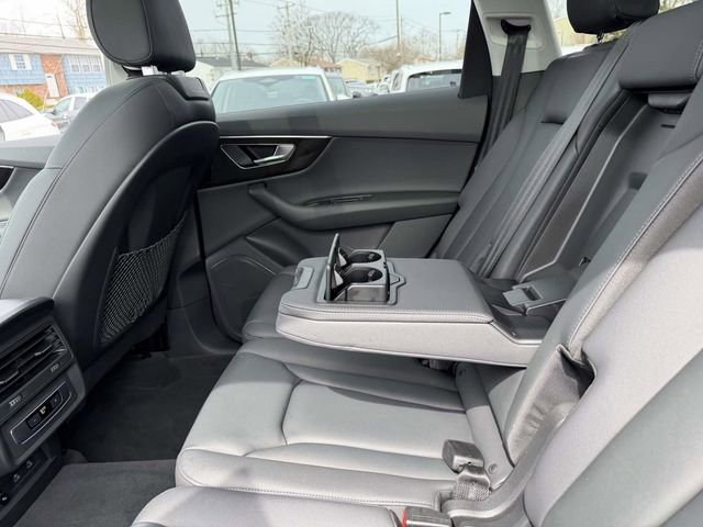 Used 2023 Audi Q7 2.0T Premium w/ Towing Package image 14