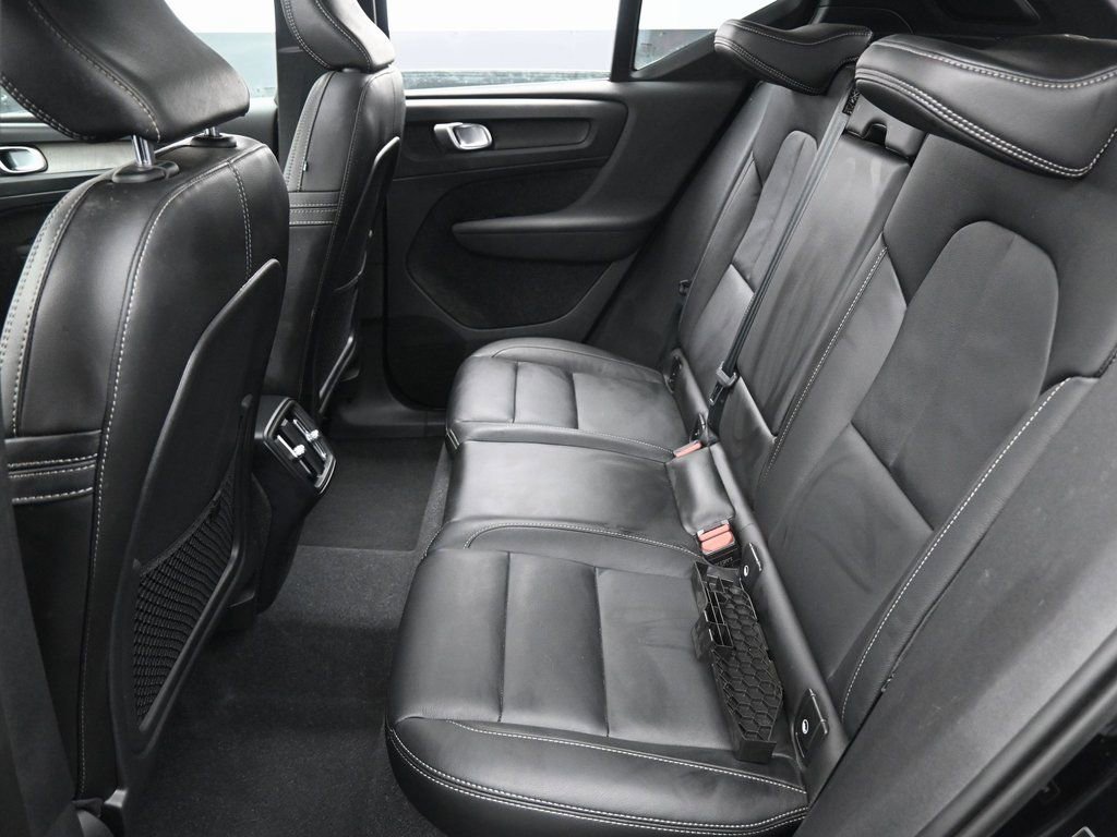 Used 2024 Volvo XC40 B5 Ultimate w/ Protection Package Premier AWD/4WD image 28