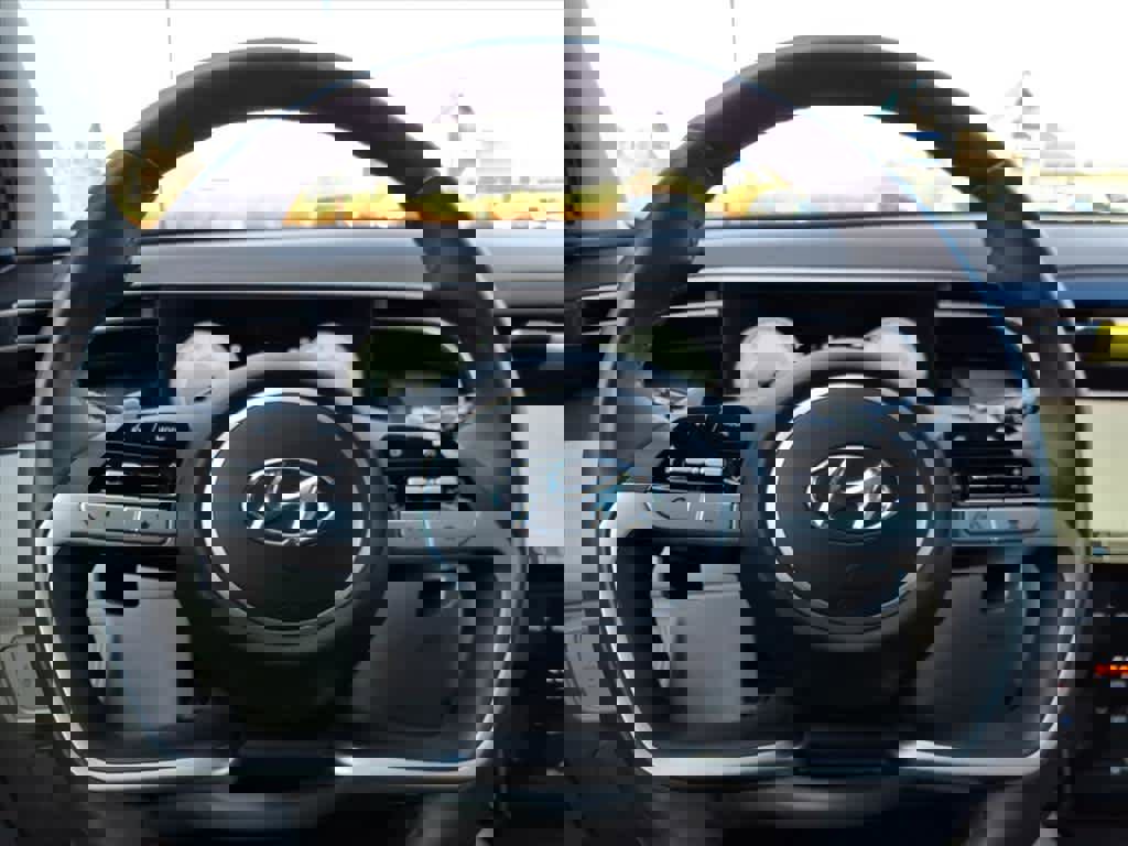 Used 2023 Hyundai Tucson Limited w/ Cargo Package image 24