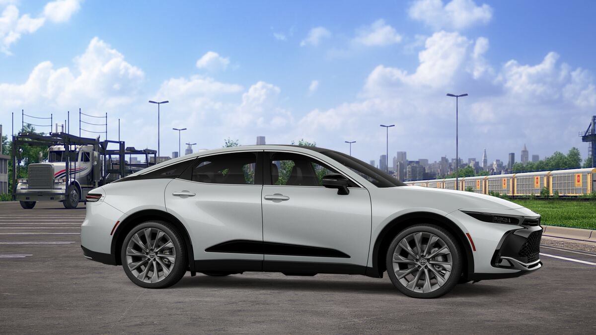 New 2027 Toyota Crown AWD/4WD image 13