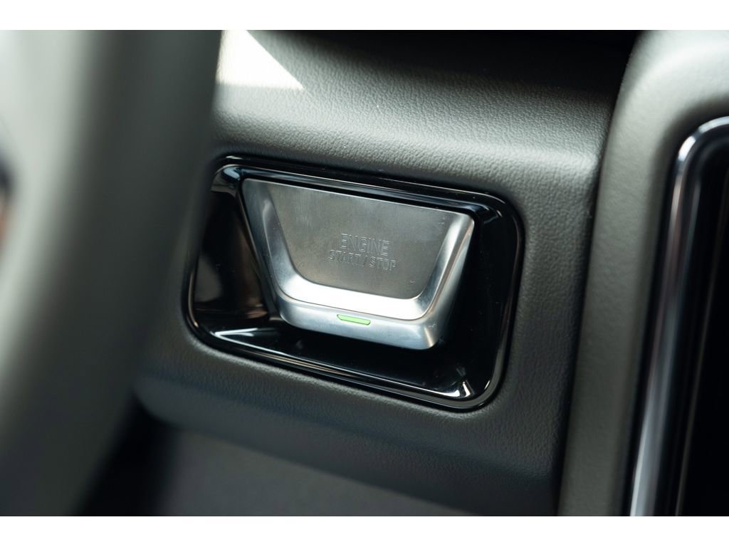 New 2026 GMC Yukon XL AT4 w/ AT4 Premium Package image 29