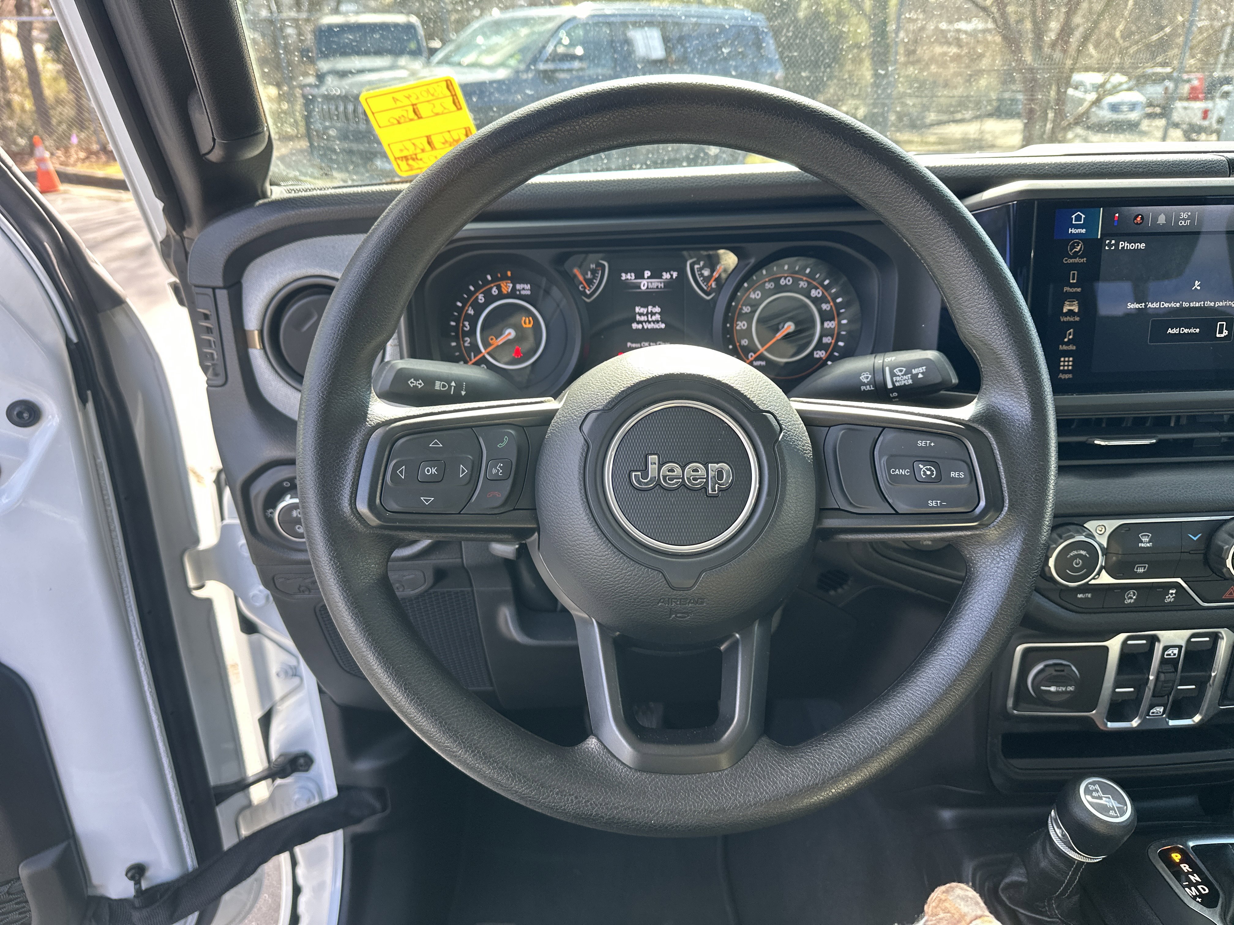Used 2025 Jeep Gladiator Sport image 18
