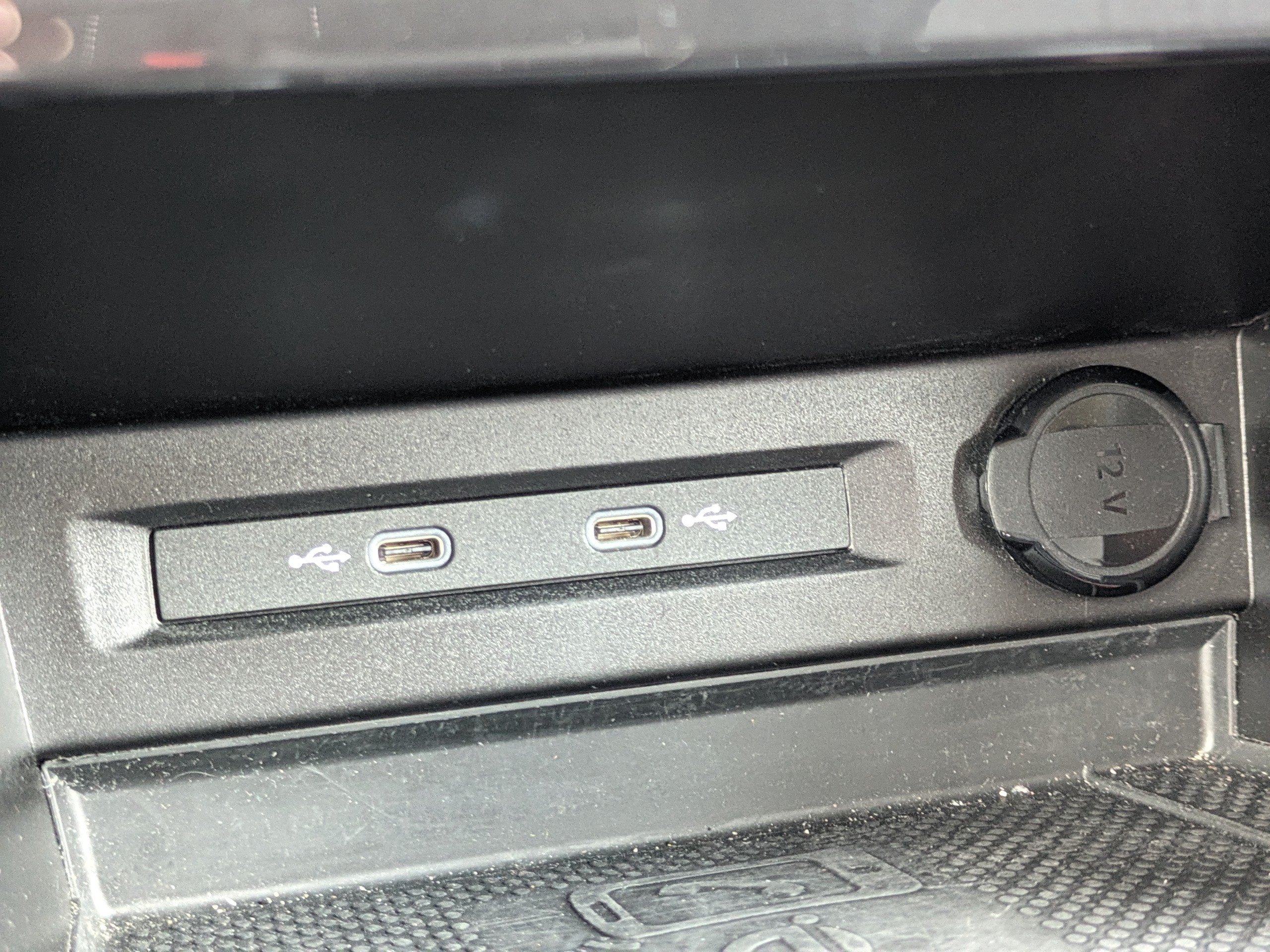Certified 2023 Volkswagen Tiguan SE FWD image 31