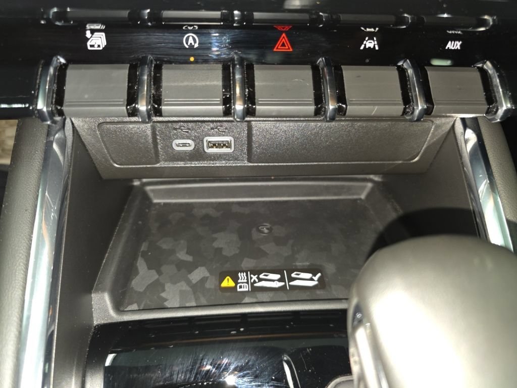 Certified 2025 GMC Canyon AT4 AWD/4WD image 26