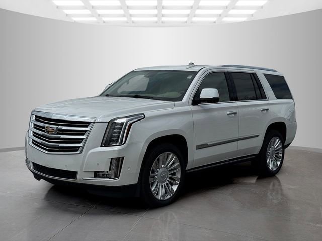 Used 2020 Cadillac Escalade Platinum RWD image 3