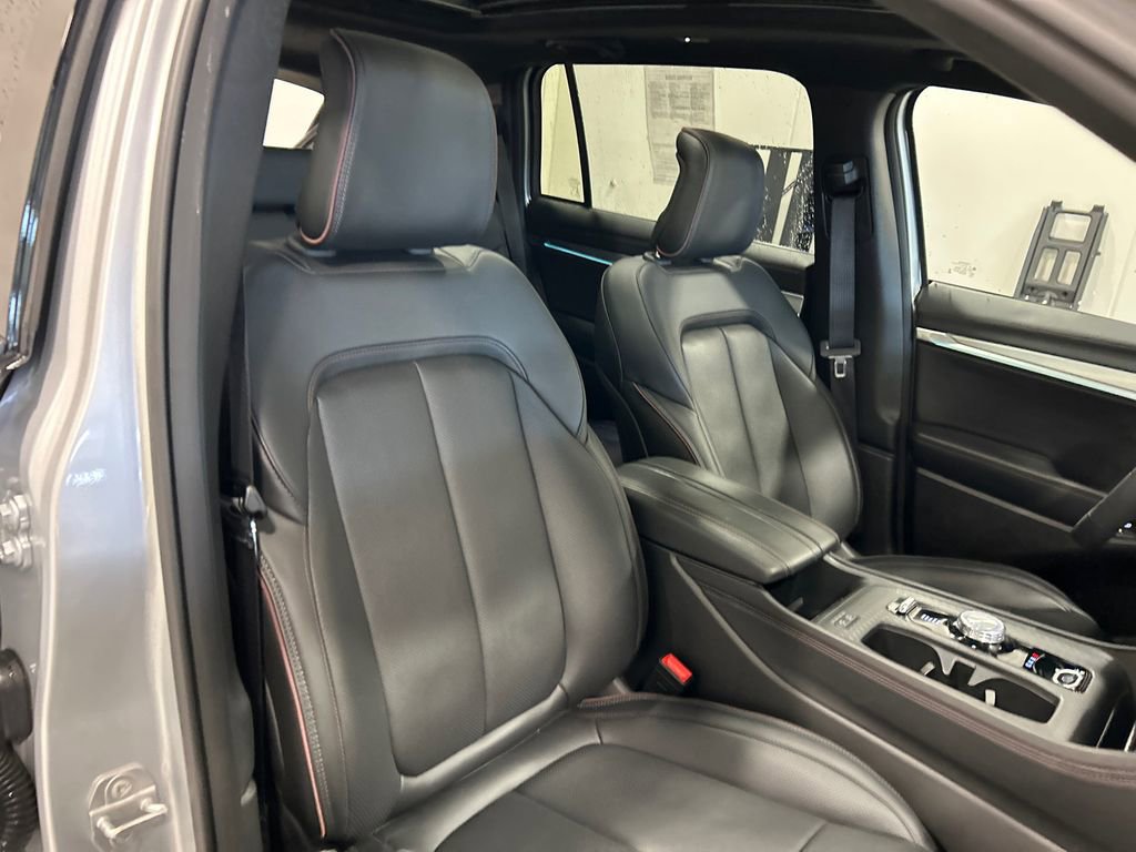 Used 2024 Jeep Wagoneer Launch Edition image 36