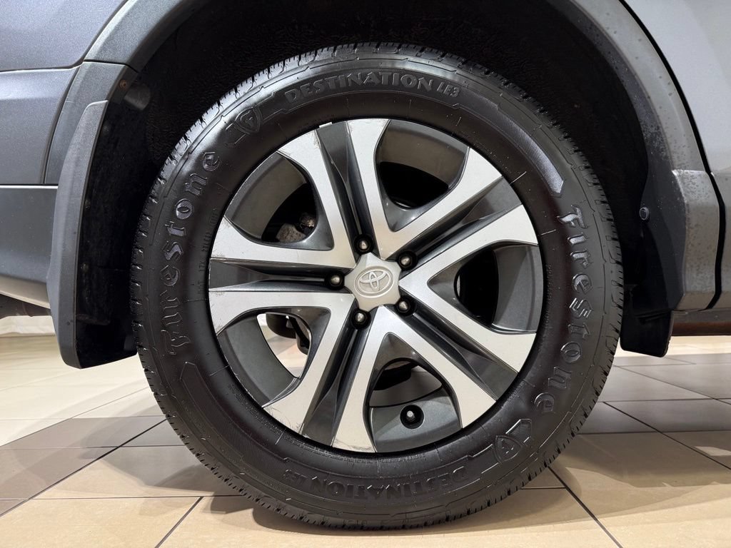 Used 2018 Toyota RAV4 LE w/ All Weather Liner Package AWD/4WD image 9