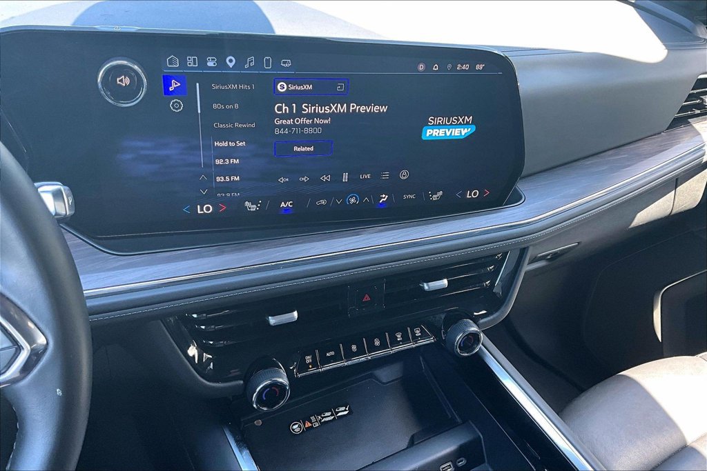 Used 2025 Chevrolet Tahoe LT AWD/4WD image 15