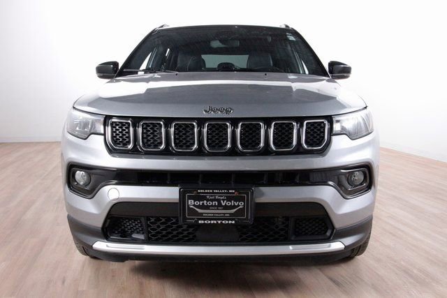 Used 2024 Jeep Compass Limited w/ Sun and Sound Group image 2