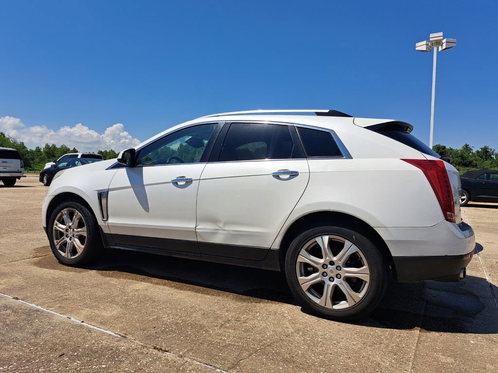 Used 2013 Cadillac SRX Premium w/ Driver Assist Package FWD image 3