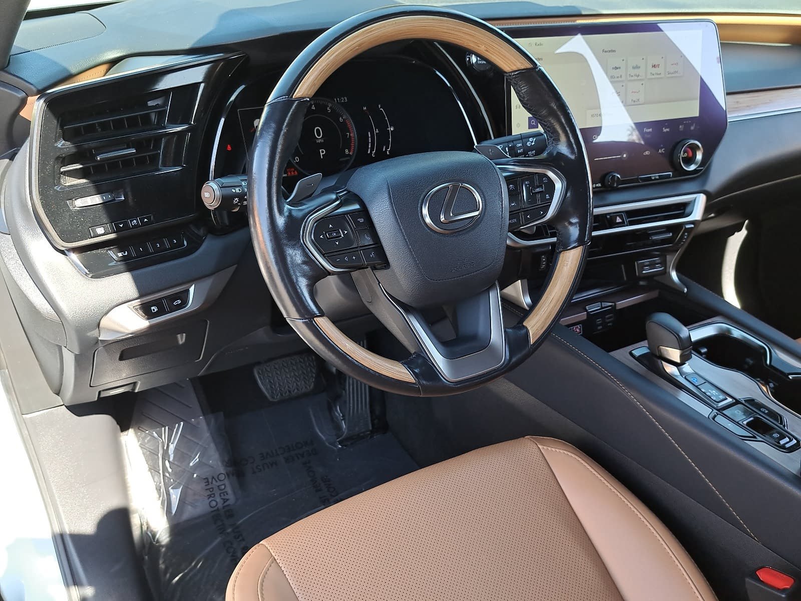 Used 2024 Lexus RX 350 Premium w/ Cold Area Package FWD image 18