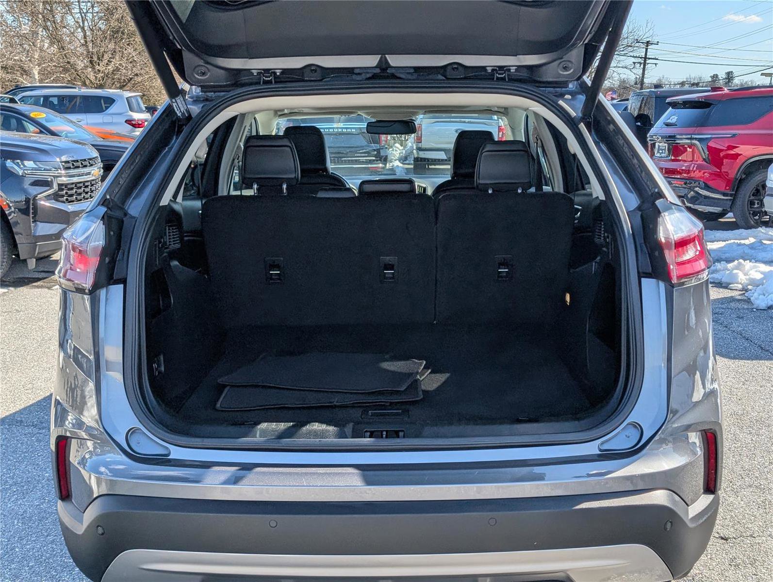 Used 2022 Ford Edge SEL w/ Convenience Package image 14