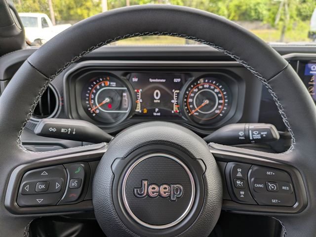 New 2026 Jeep Gladiator Rubicon w/ Steel Power Dome Hood Package AWD/4WD image 29