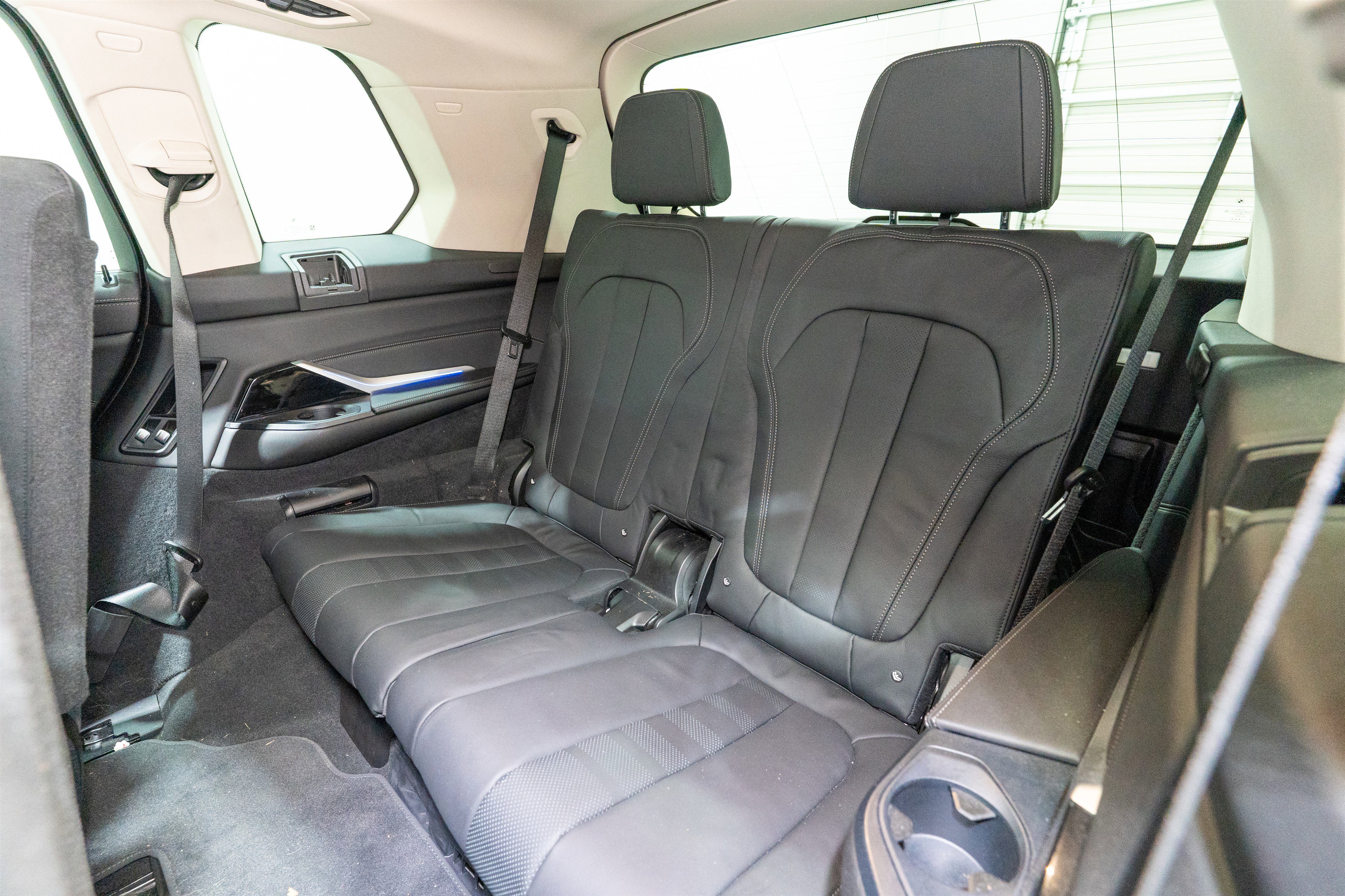 Used 2022 BMW X7 xDrive40i w/ Premium Package image 34