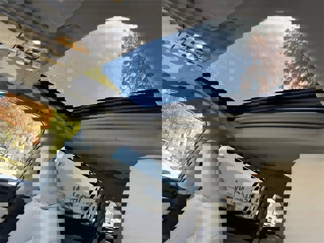 Used 2023 Toyota Highlander XLE image 27