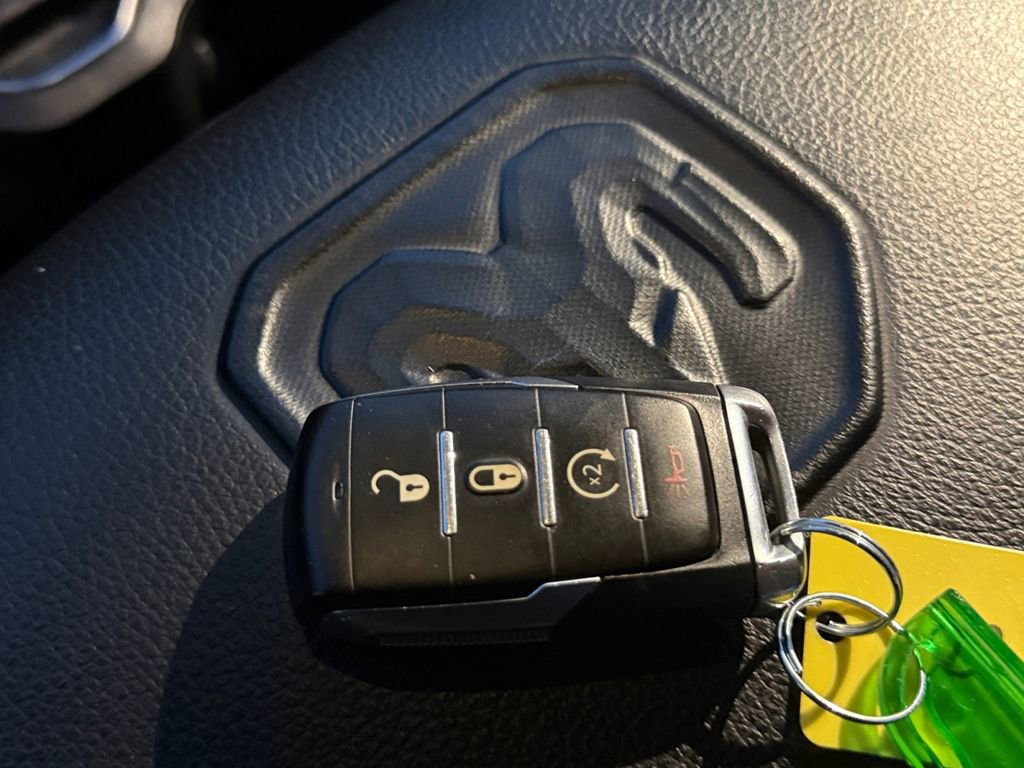 Used 2024 RAM 1500 Laramie image 31