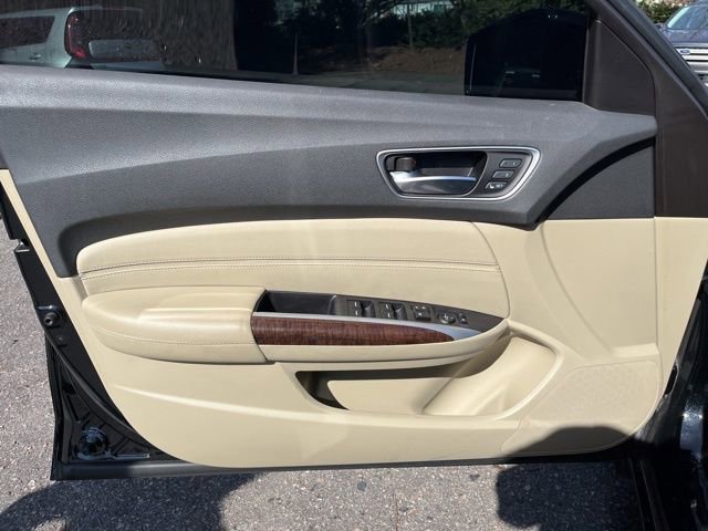 Used 2020 Acura TLX image 18