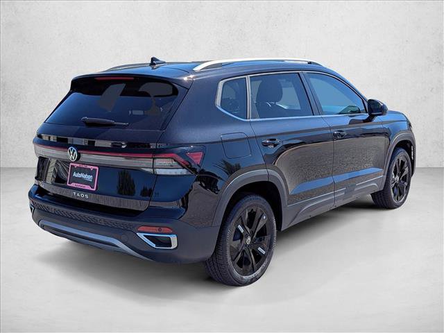 New 2026 Volkswagen Taos SE FWD image 5
