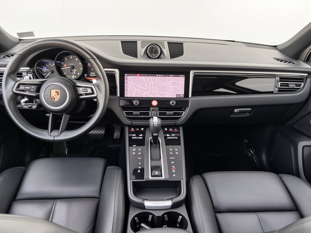 Used 2023 Porsche Macan AWD/4WD image 19