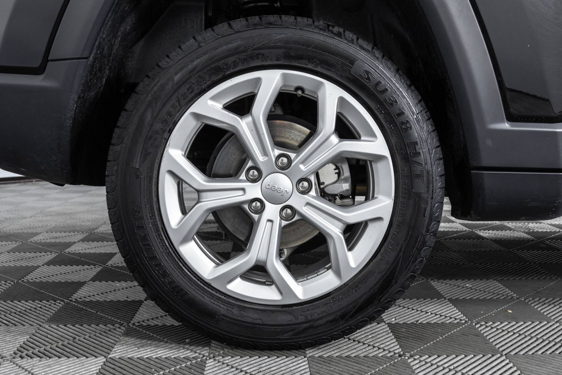 Used 2024 Jeep Compass Latitude AWD/4WD image 42