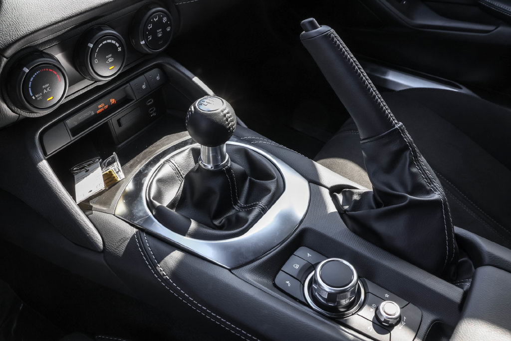 New 2026 MAZDA MX-5 Miata Club w/ Interior Package RWD image 33