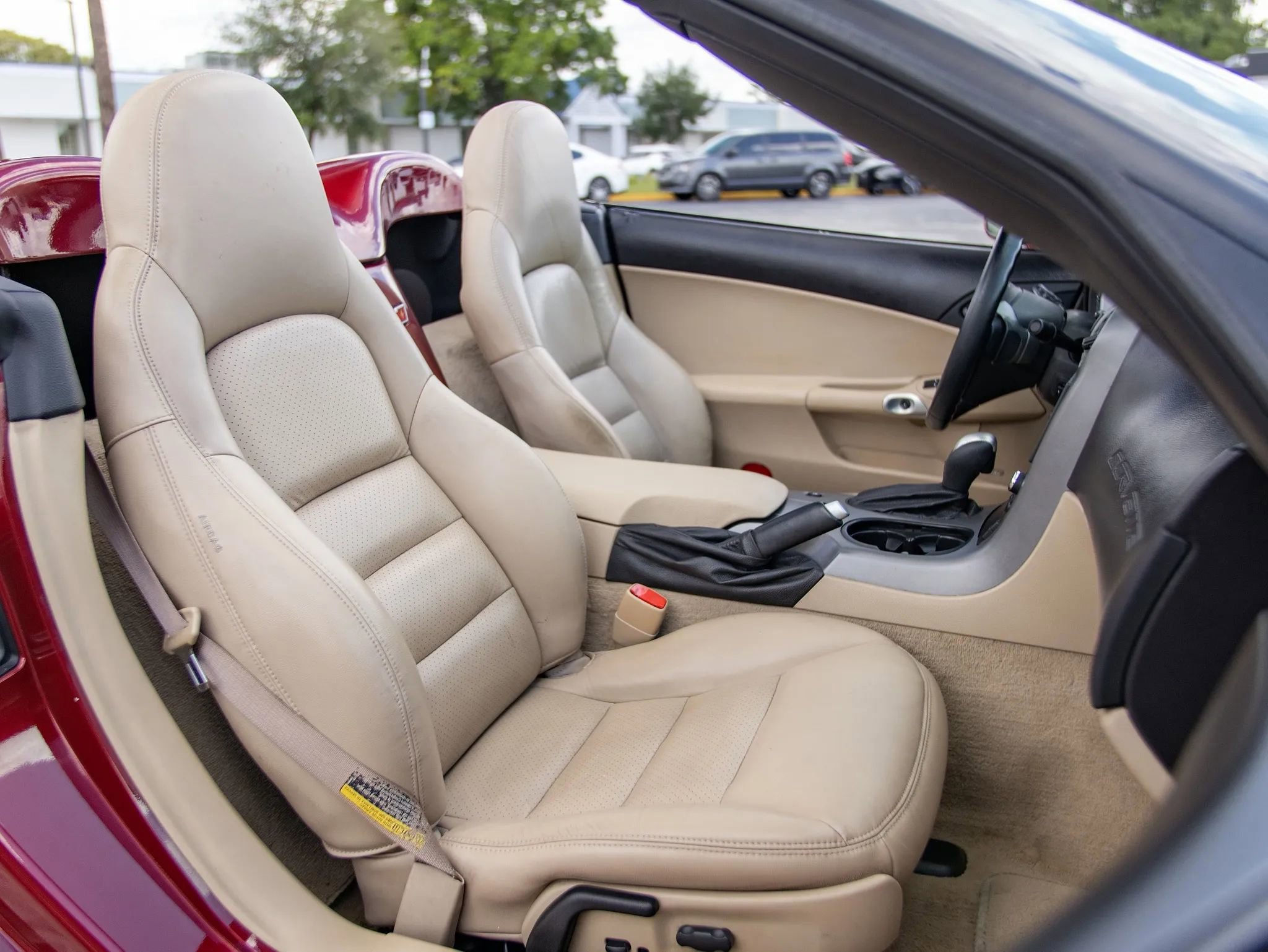 Used 2006 Chevrolet Corvette Convertible w/ Preferred Equipment Group RWD image 29