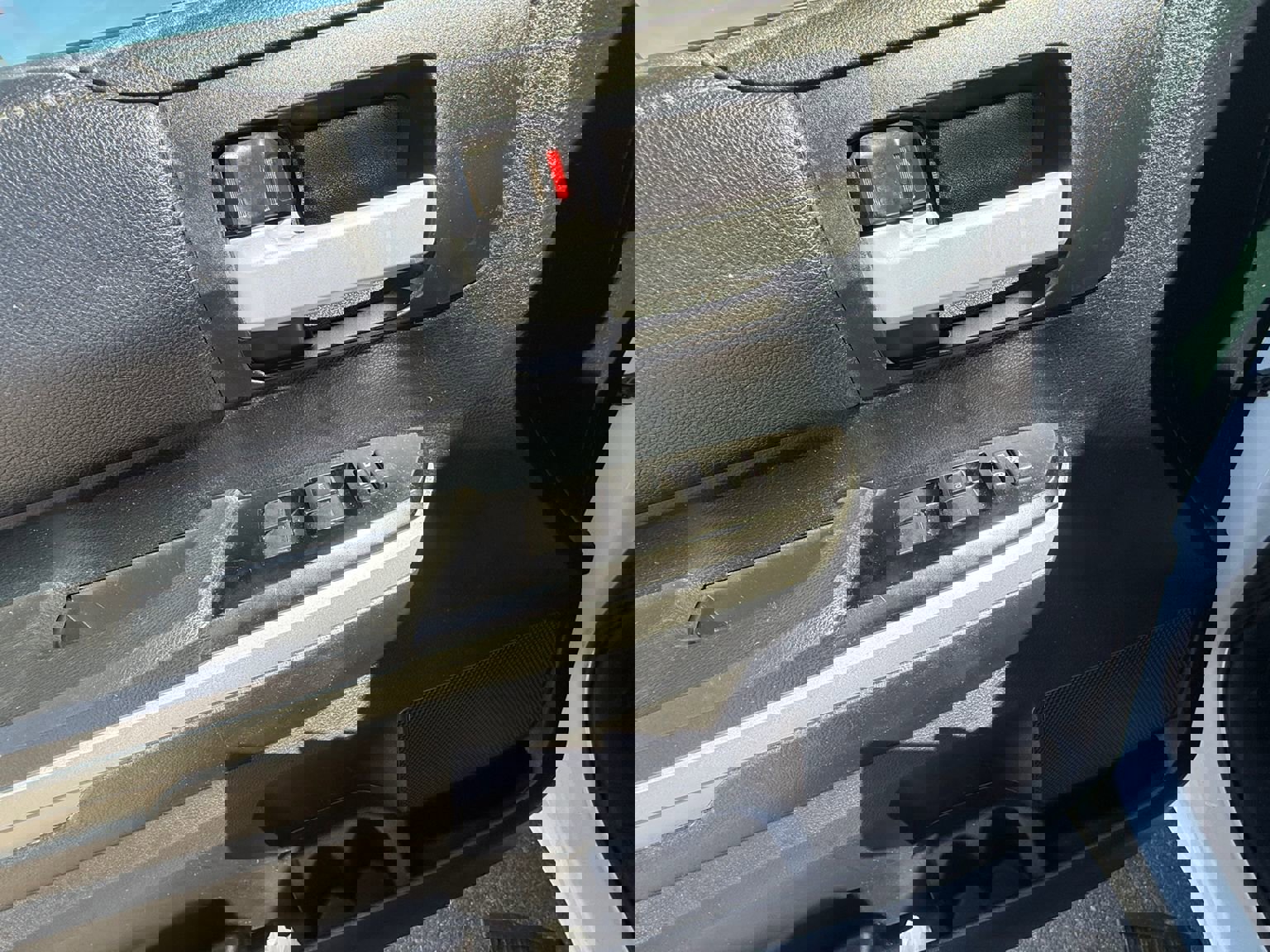 Used 2017 Toyota Tundra SR5 w/ SR5 Upgrade Package image 11