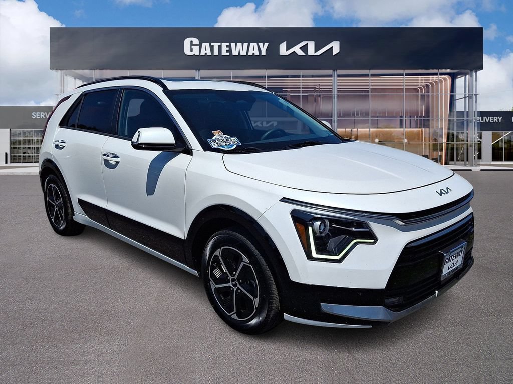 Certified 2023 Kia Niro FWD image 1