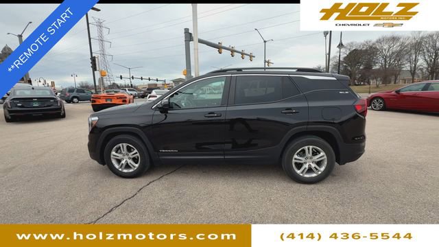 Certified 2023 GMC Terrain SLE w/ Driver Convenience Package image 2