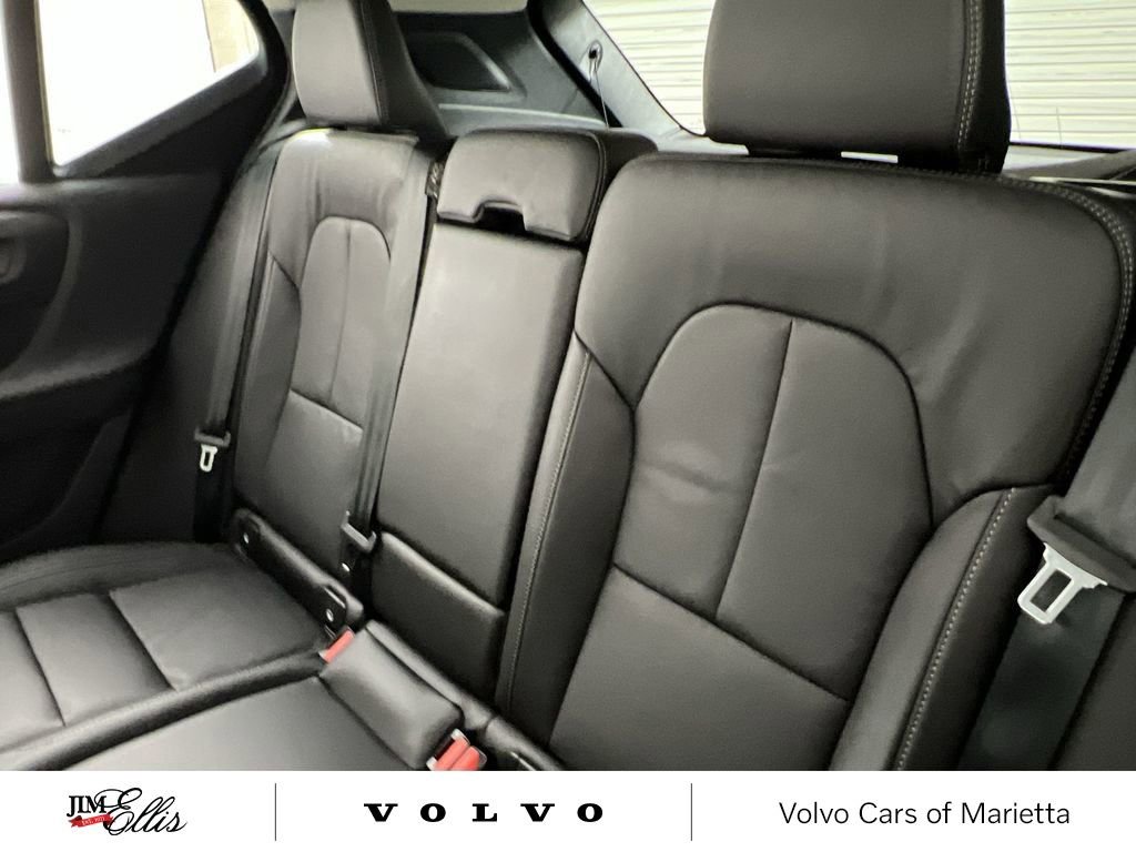 New 2026 Volvo XC40 B4 Core image 22