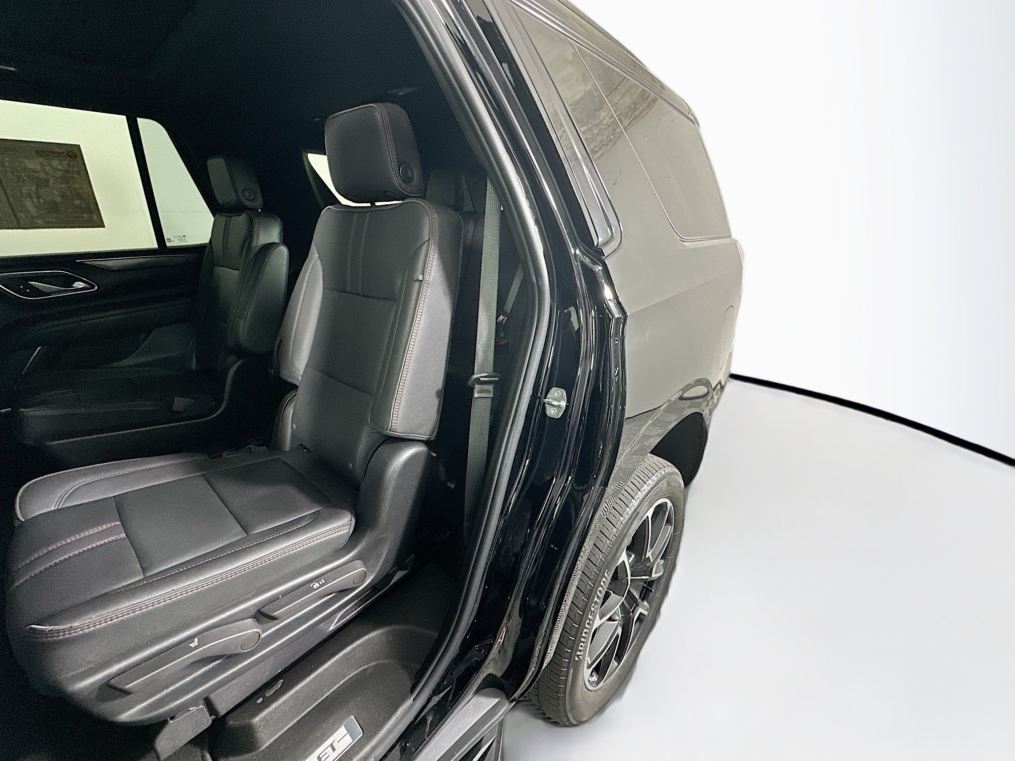 Used 2022 Chevrolet Tahoe RST w/ Sport Performance Package AWD/4WD image 26