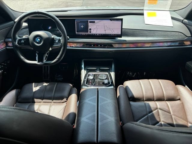 Used 2024 BMW i7 xDrive60 AWD/4WD image 20