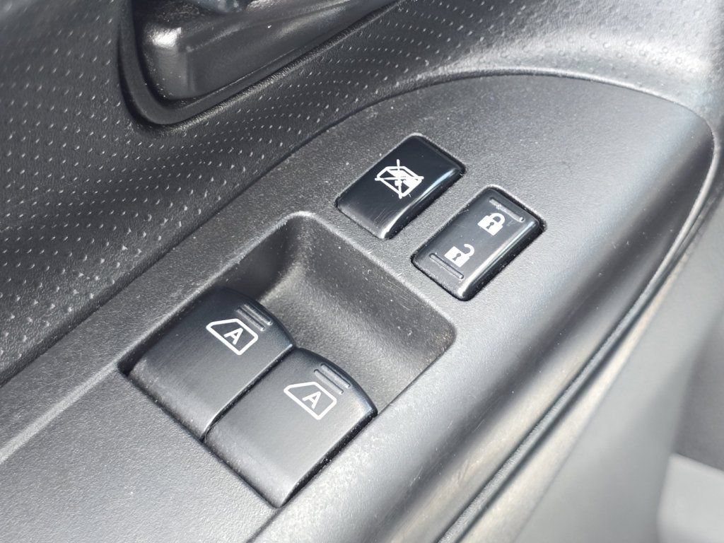 Used 2020 Nissan NV200 SV w/ Sliding Glass Door Package FWD image 22