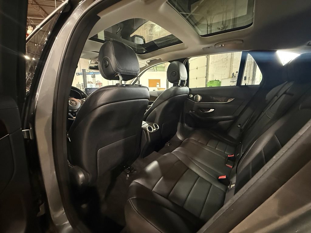 Used 2016 Mercedes-Benz GLC 300 4MATIC image 16