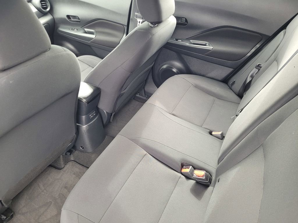 Used 2023 Nissan Kicks S image 9