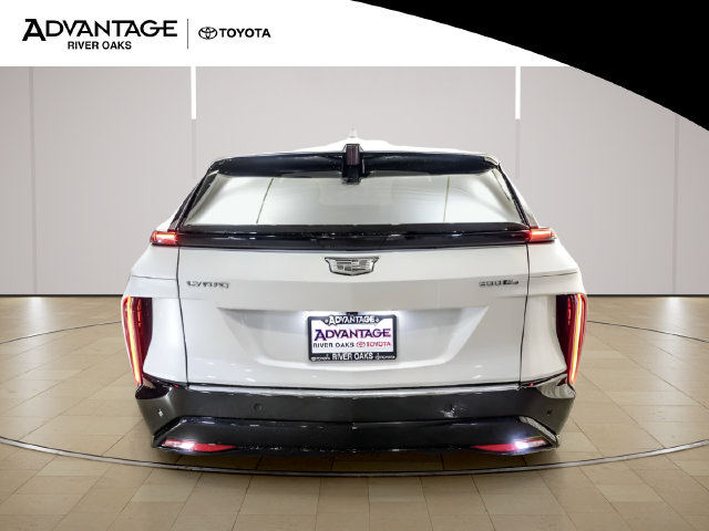 Used 2024 Cadillac Lyriq Tech AWD/4WD image 6