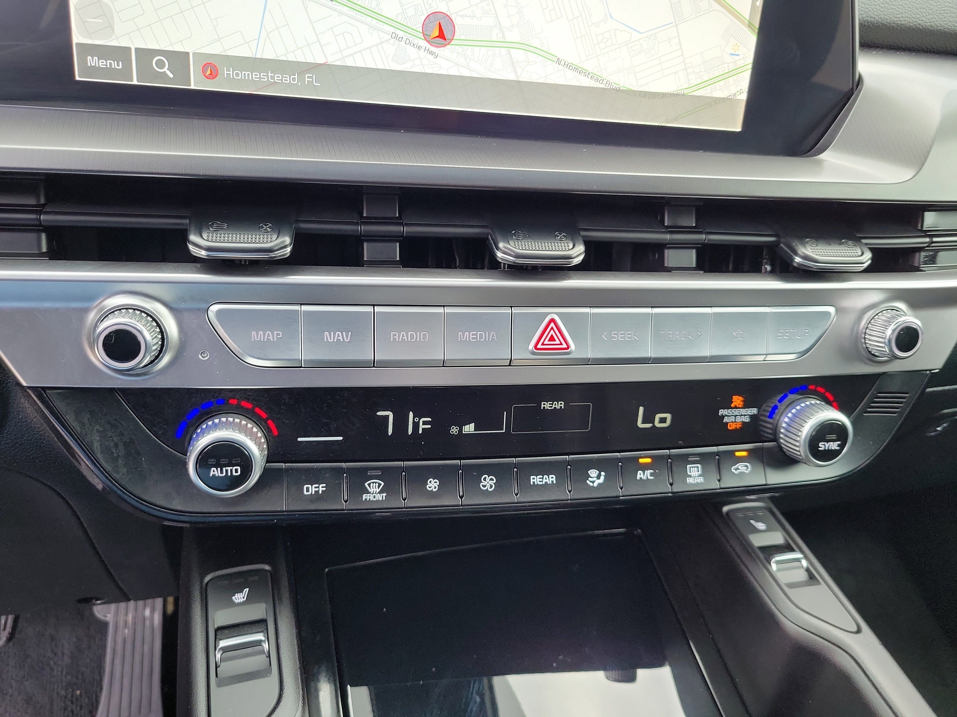 Used 2025 Kia Telluride S FWD image 26