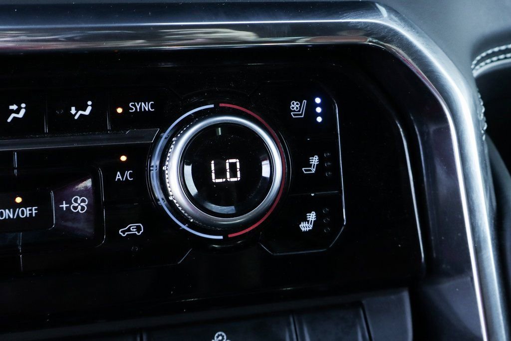 Used 2024 GMC Sierra 2500 Denali Ultimate image 36