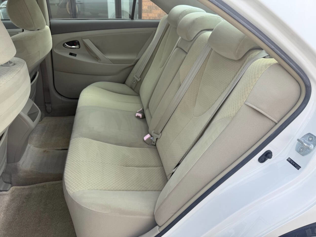 Used 2007 Toyota Camry LE FWD image 19