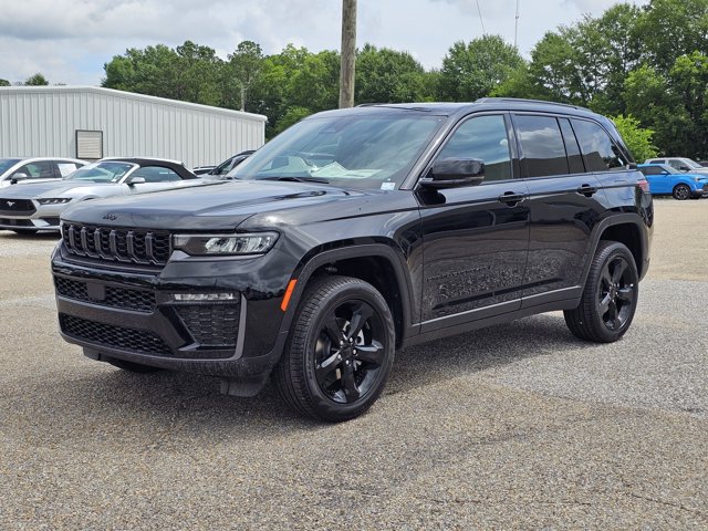 New 2026 Jeep Grand Cherokee Limited w/ Limited Altitude Package